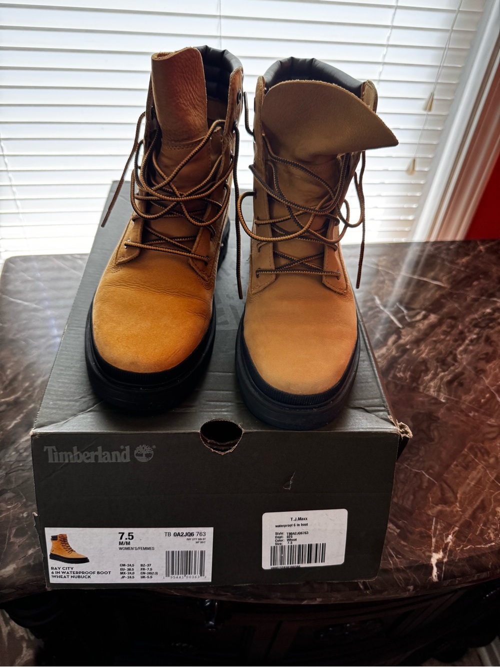 Timberland women Wheat Tan Lace-Up Work Boots